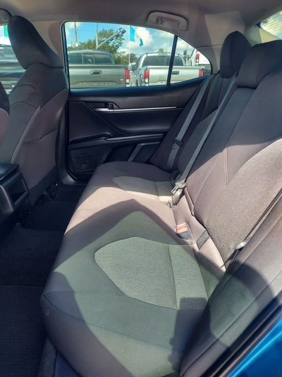 2020 Toyota Camry Image 10