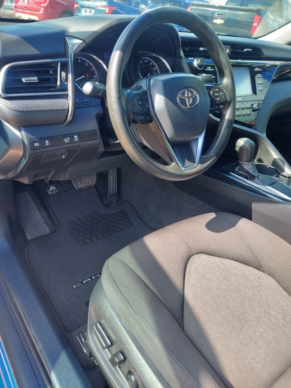 2020 Toyota Camry Image 16