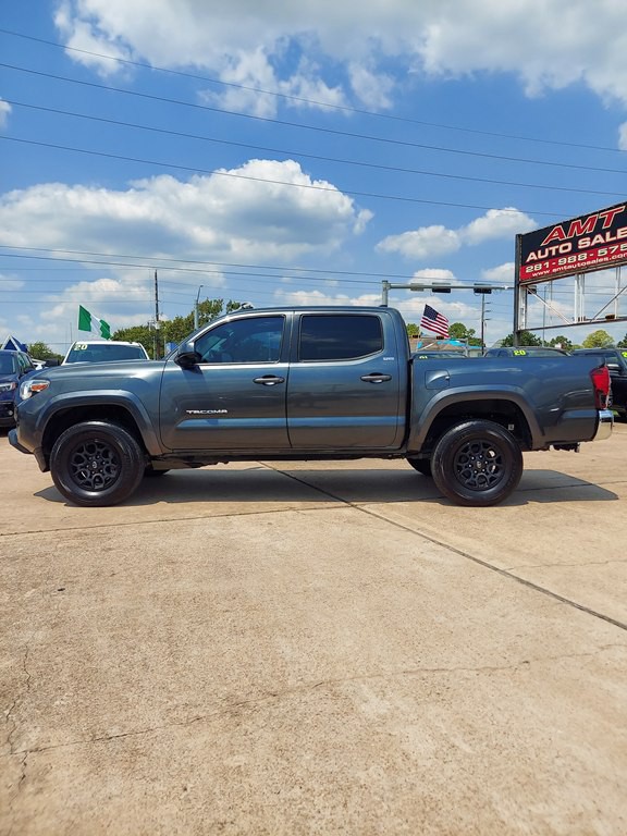 2020 Toyota Tacoma Image 8