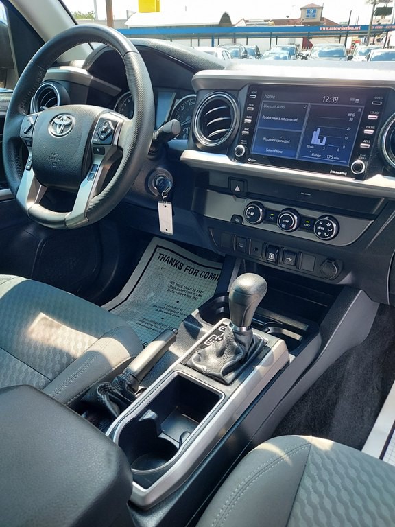 2020 Toyota Tacoma Image 13