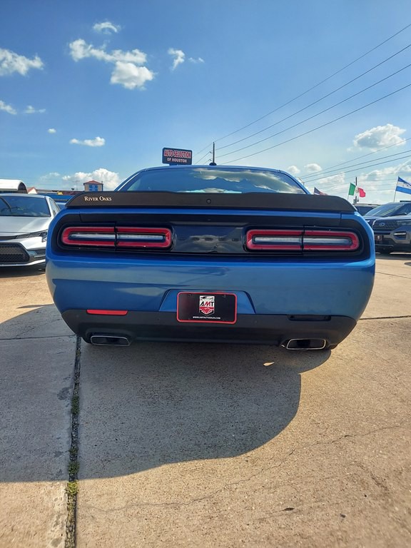 2022 Dodge Challenger Image 6