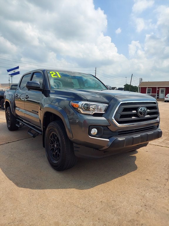 2021 Toyota Tacoma Image 3