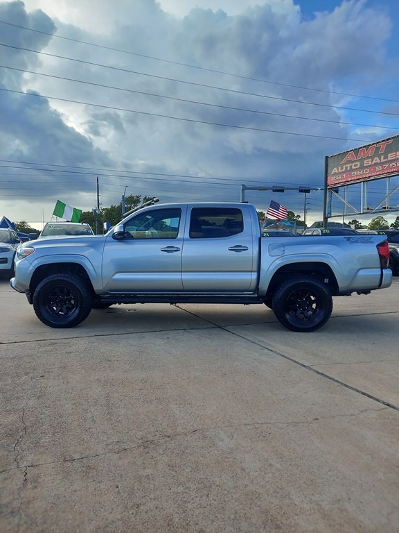2023 Toyota Tacoma Image 8