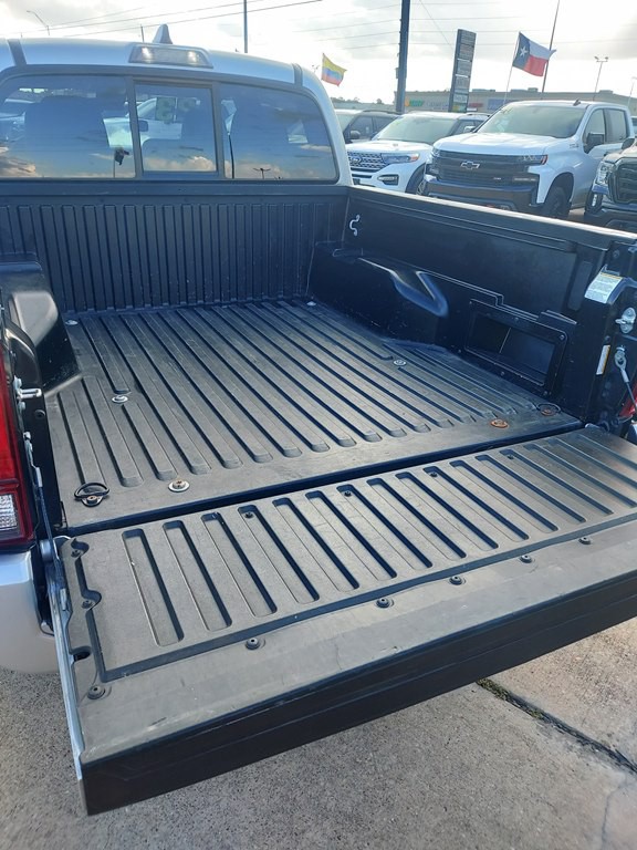 2023 Toyota Tacoma Image 18