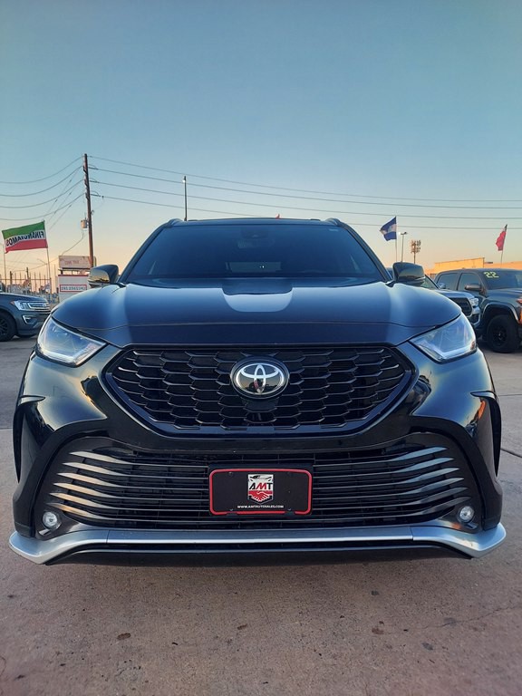 2021 Toyota Highlander Image 2
