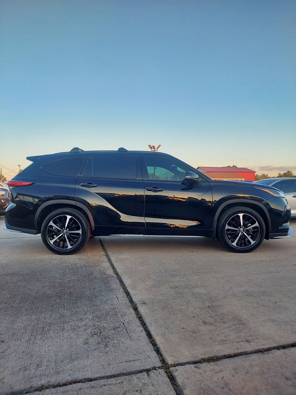 2021 Toyota Highlander Image 4