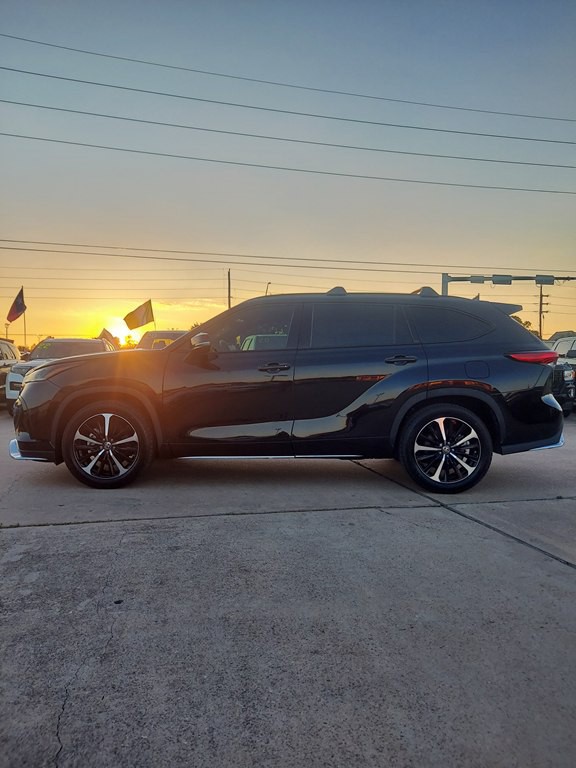 2021 Toyota Highlander Image 8