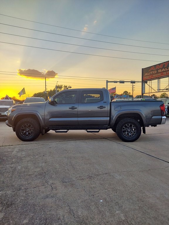 2023 Toyota Tacoma Image 8
