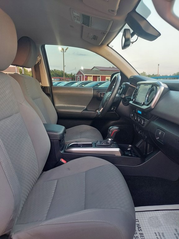 2023 Toyota Tacoma Image 11