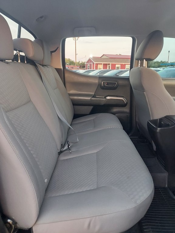 2023 Toyota Tacoma Image 12