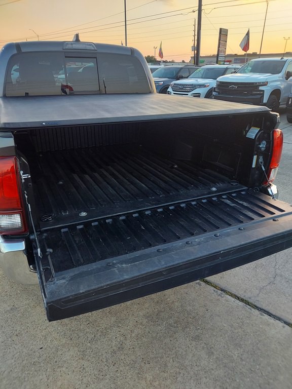 2023 Toyota Tacoma Image 18