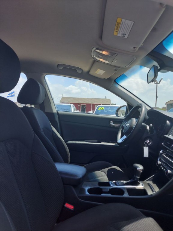 2020 Kia Optima Image 11