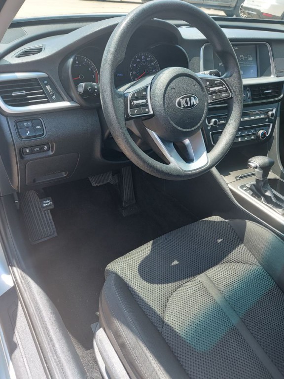 2020 Kia Optima Image 16