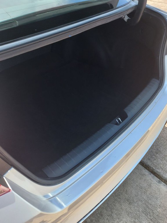 2020 Kia Optima Image 18