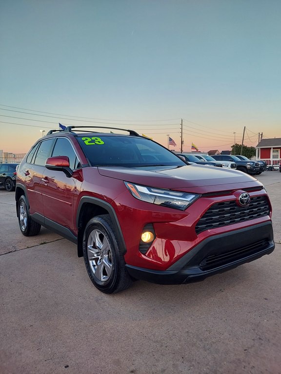 2023 Toyota Rav4 Image 3