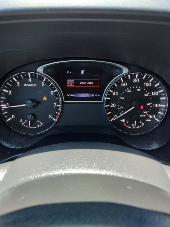 2017 Nissan Pathfinder Image 17