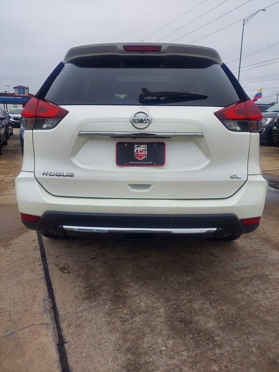 2018 Nissan Rogue Image 6