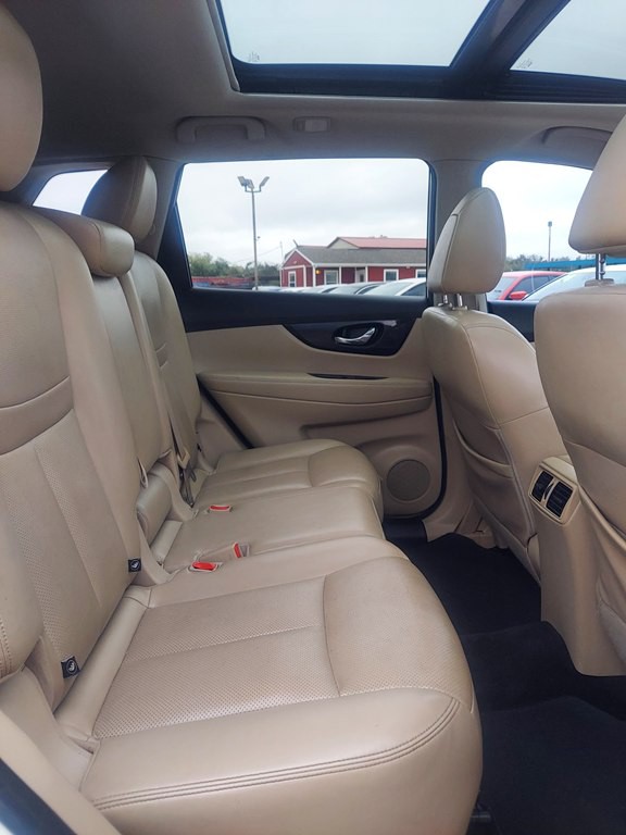 2018 Nissan Rogue Image 12