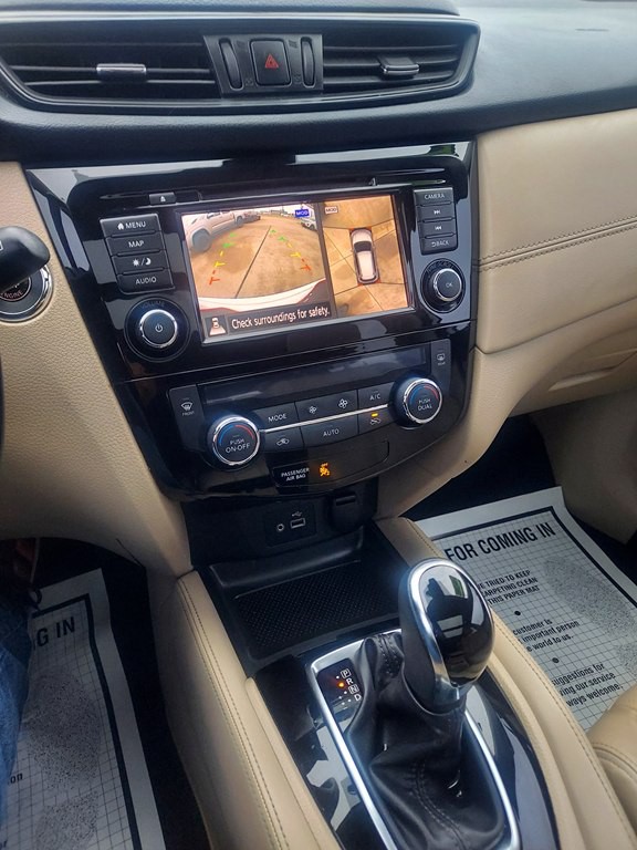 2018 Nissan Rogue Image 15