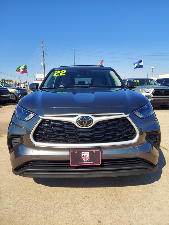 2022 Toyota Highlander Image 2