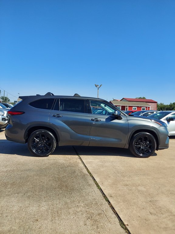 2022 Toyota Highlander Image 4