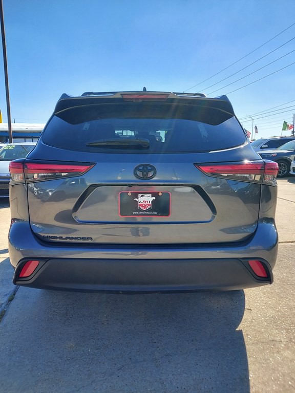 2022 Toyota Highlander Image 6