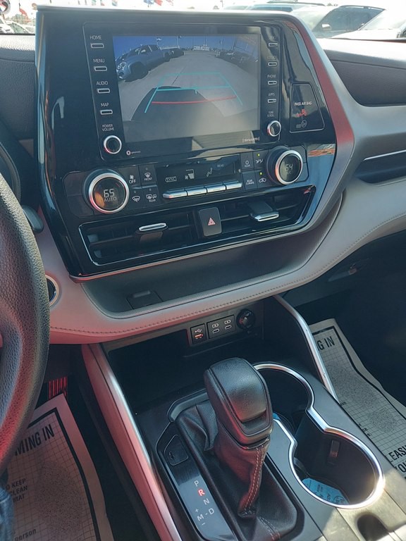 2022 Toyota Highlander Image 14