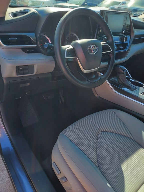 2022 Toyota Highlander Image 16
