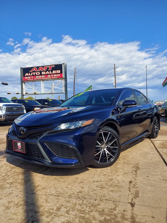 2021 Toyota Camry Image 1