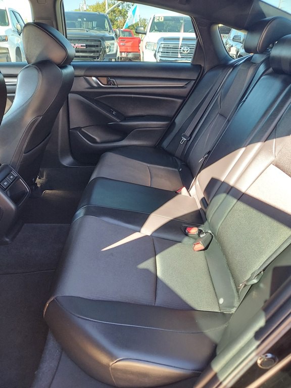 2022 Honda Accord Image 10