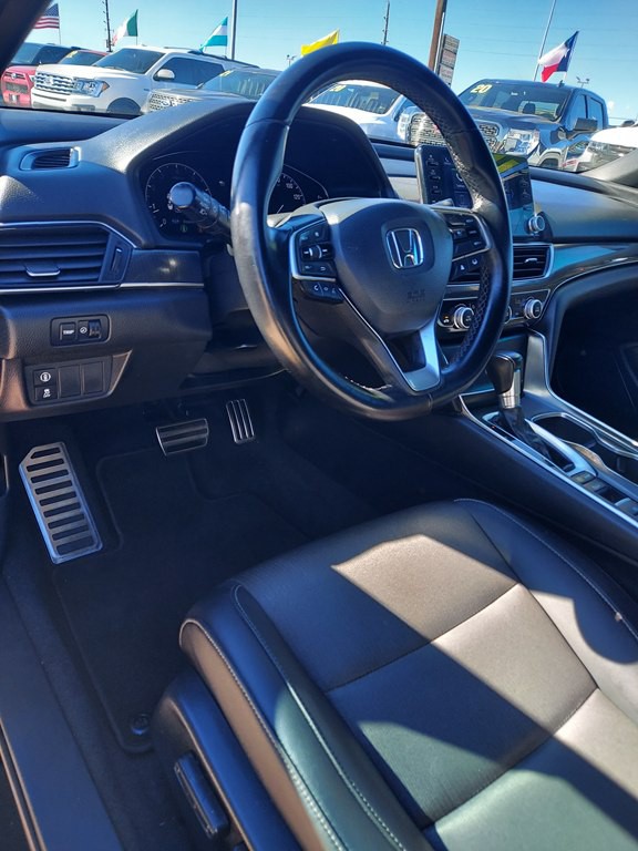 2022 Honda Accord Image 16