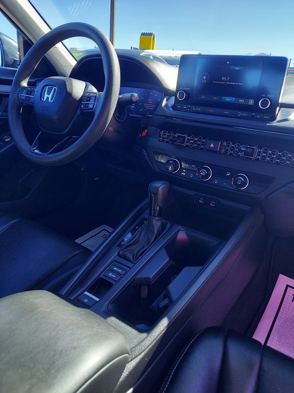 2023 Honda Accord Image 13