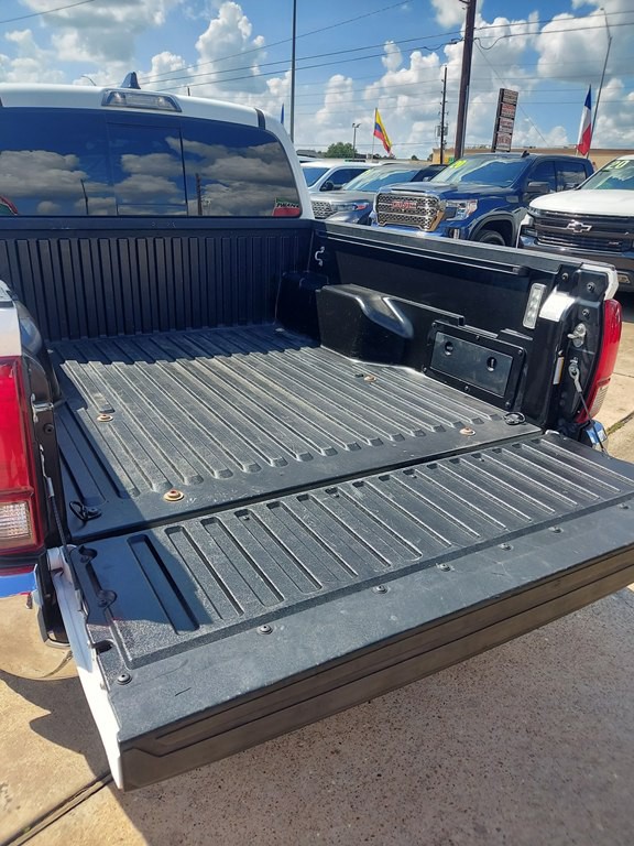 2020 Toyota Tacoma Image 18