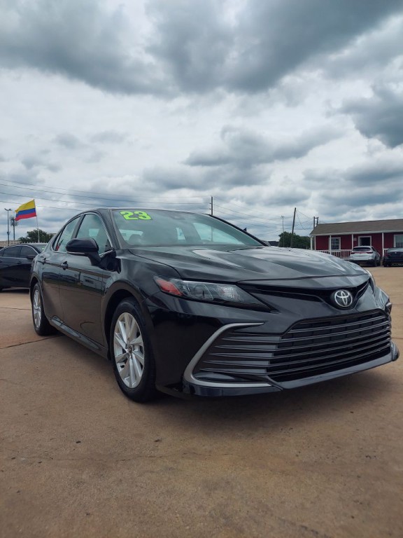 2023 Toyota Camry Image 3