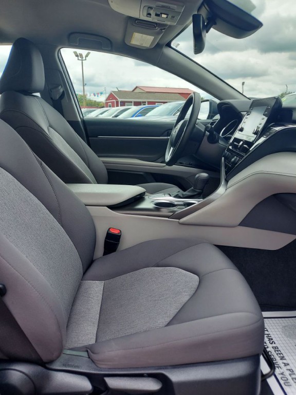 2023 Toyota Camry Image 11