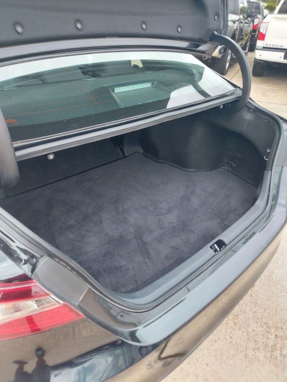 2023 Toyota Camry Image 18