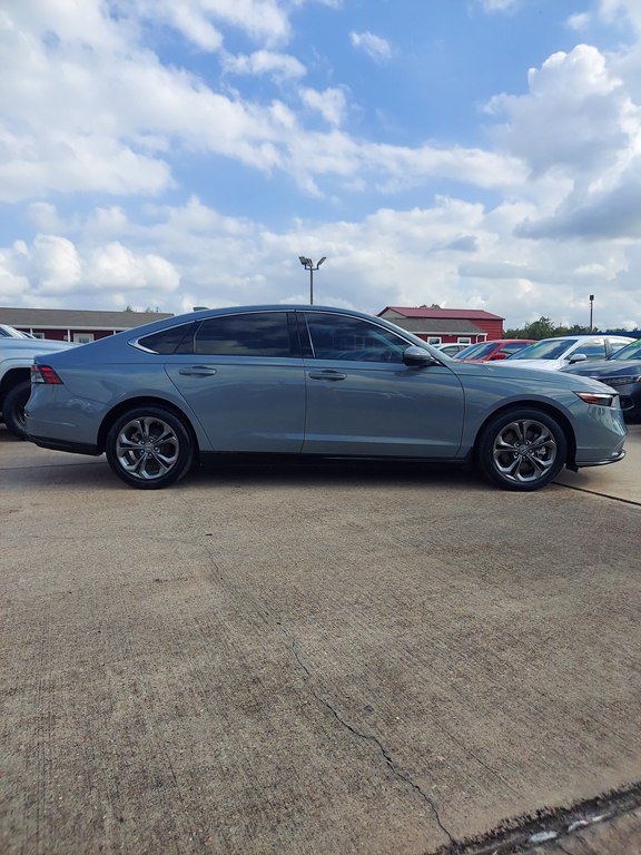 2023 Honda Accord Image 4