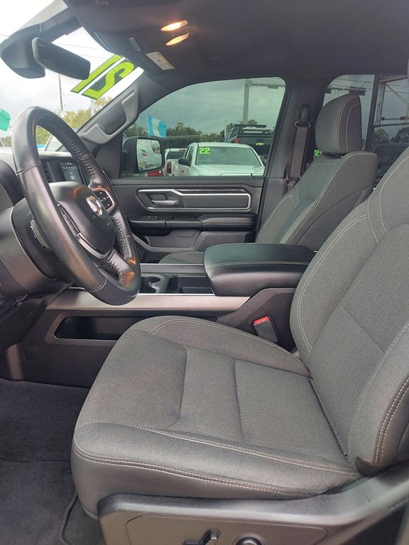 2021 RAM 1500 Image 9