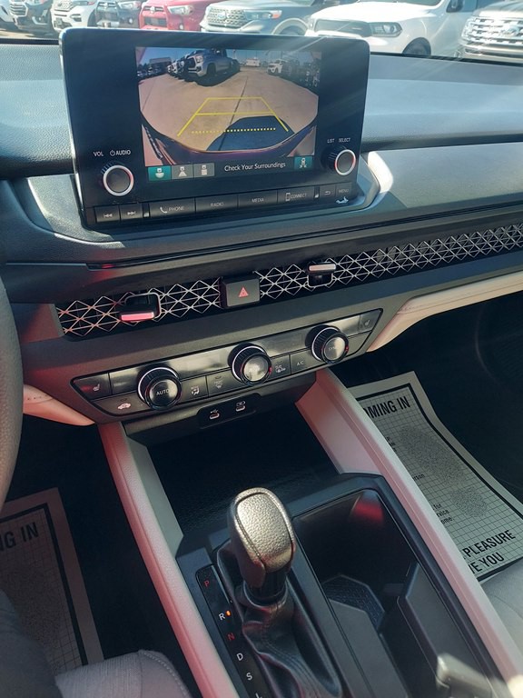 2025 Honda Accord Image 15