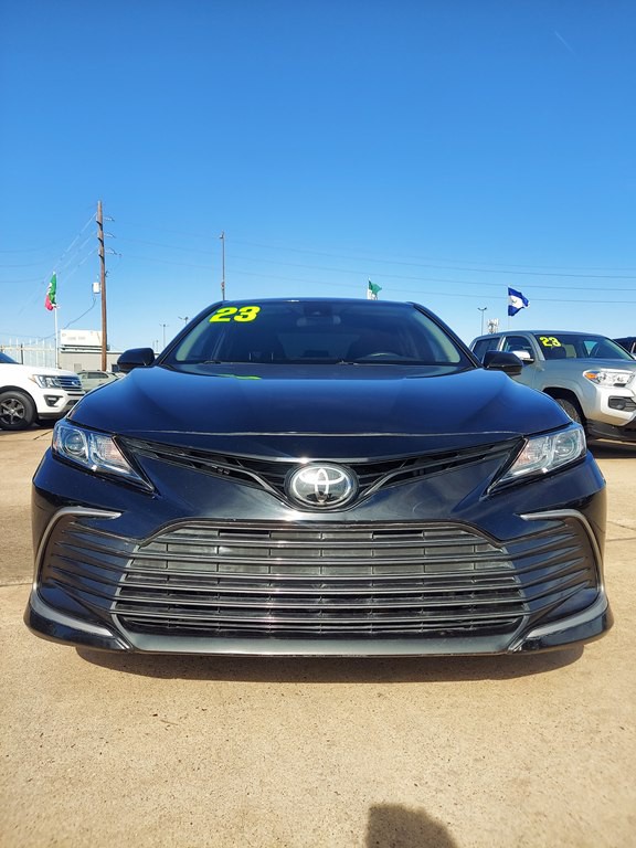 2023 Toyota Camry Image 2