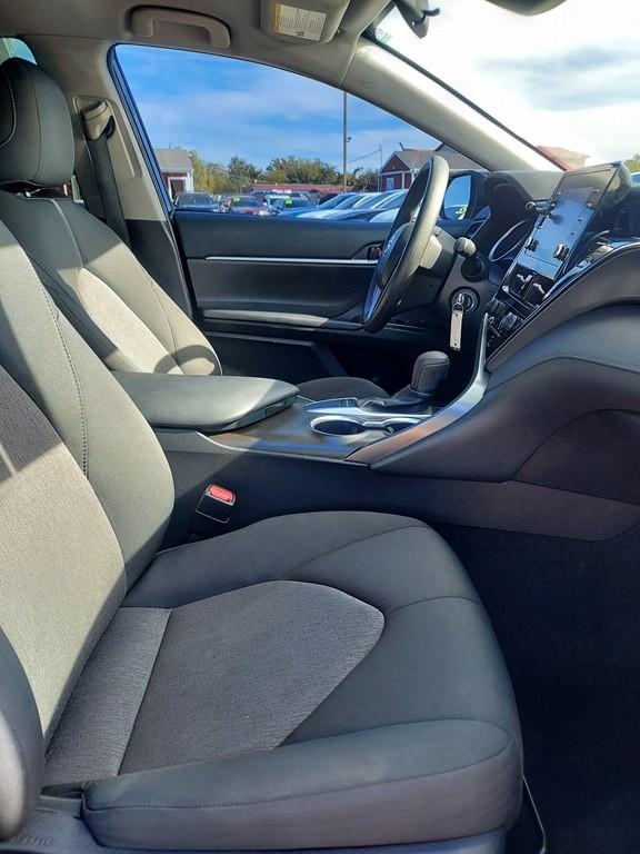 2023 Toyota Camry Image 11