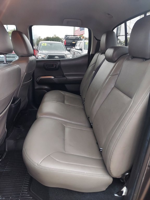 2022 Toyota Tacoma Image 10