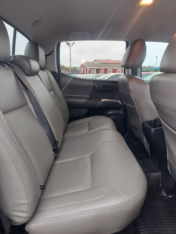 2022 Toyota Tacoma Image 12