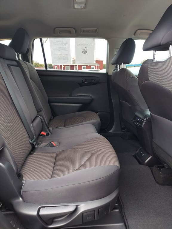 2021 Toyota Highlander Image 14