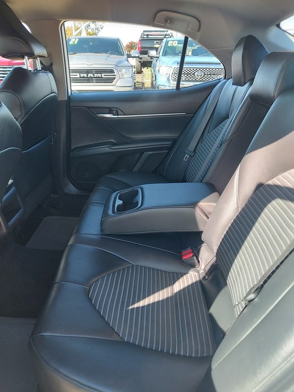 2019 Toyota Camry Image 10