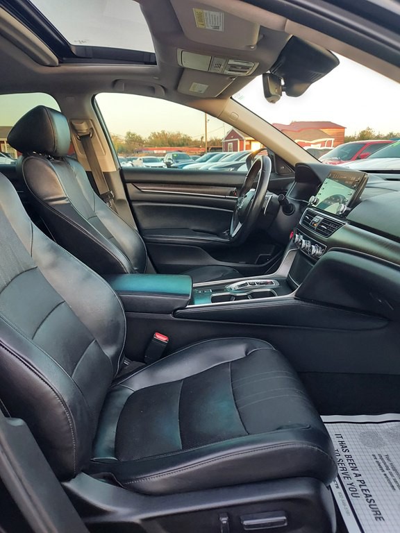 2018 Honda Accord Image 11