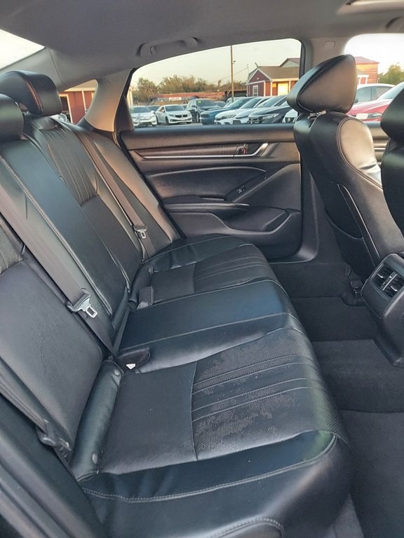 2018 Honda Accord Image 12