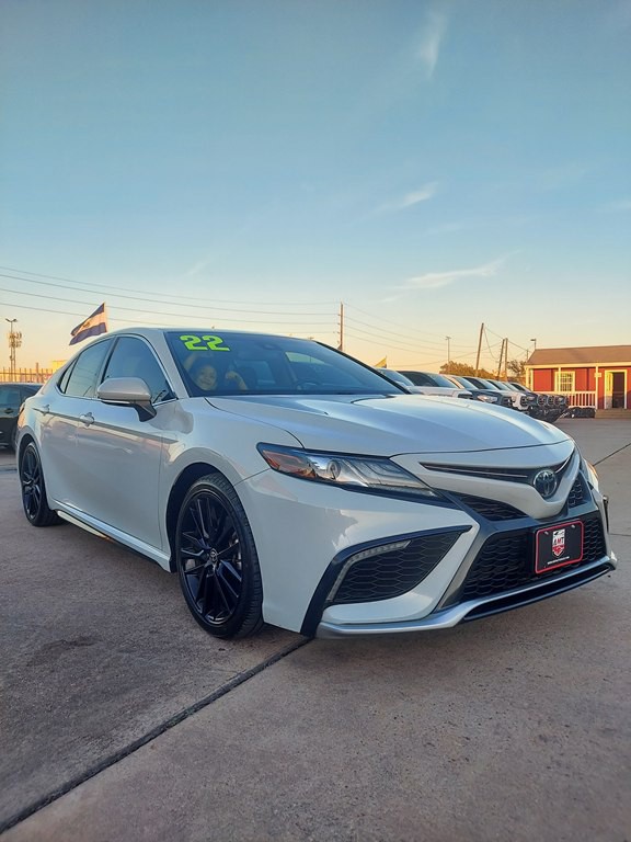 2022 Toyota Camry Image 3