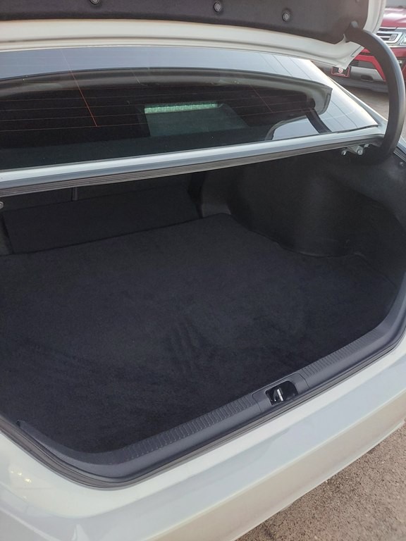 2022 Toyota Camry Image 19