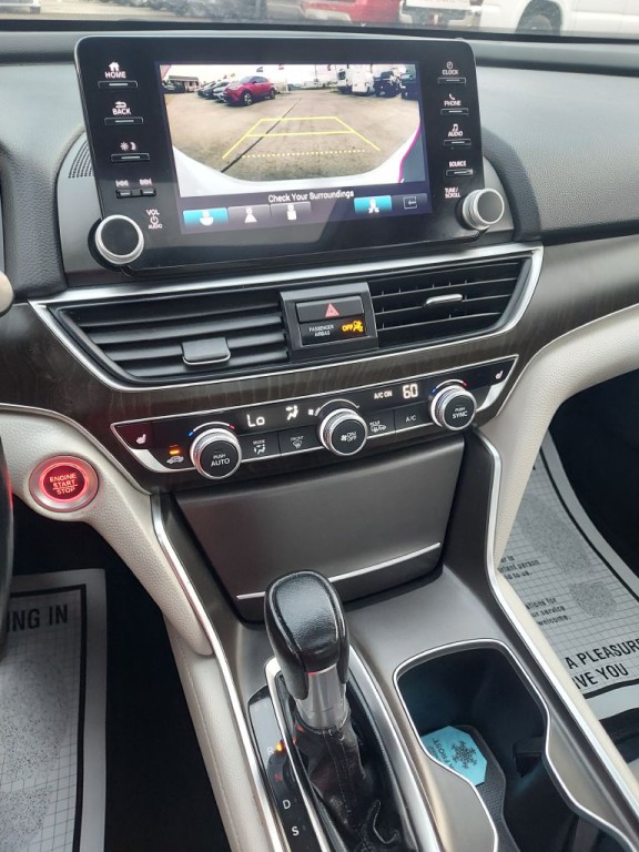 2022 Honda Accord Image 15